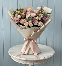 Букет цветов из:  Розы и Лизиантусы в Заполярном Республики Коми