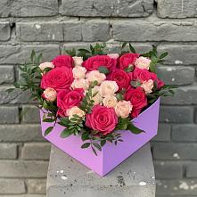 Цветочная композиция из Розы в коробке в Заполярном Республики Коми