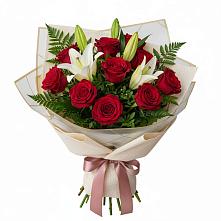 Букет цветов из:  Лилии и Розы в Заполярном Республики Коми