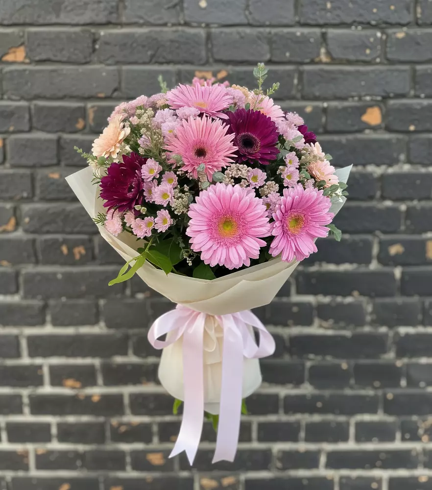 Букет цветов из: Герберы и Хризантемы в Заполярном Республики Коми