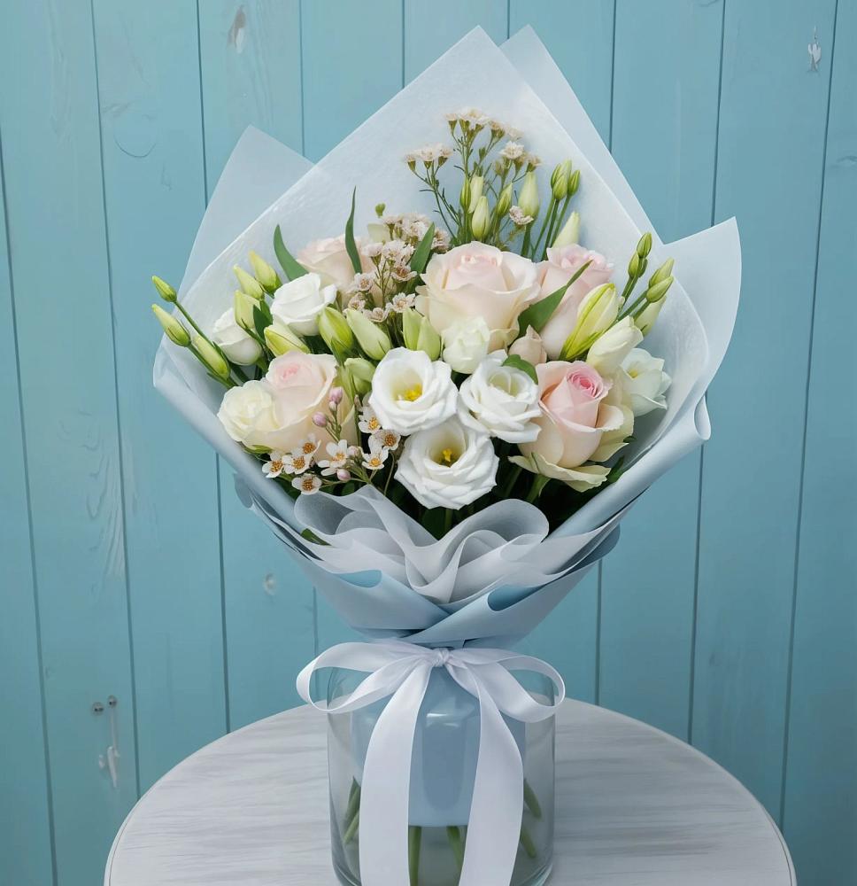 Букет цветов из: Розы и Лизиантусы в Заполярном Республики Коми