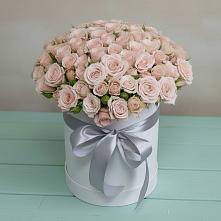 Цветочная композиция из Розы в шляпной коробке в Заполярном Республики Коми