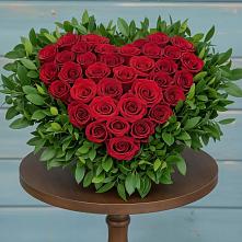 Цветочная композиция из Розы в виде сердца #REPLACE_PRED# Заполярном Республики Коми