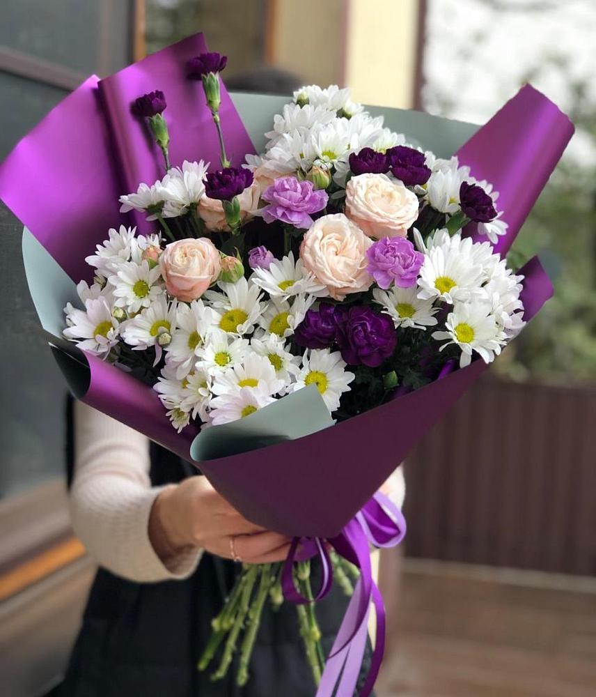 Букет цветов из: Хризантемы, Гвоздики и Розы в Заполярном Республики Коми
