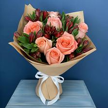 Букет цветов из:  Розы и Альстромерии в Заполярном Республики Коми