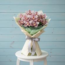 Букет цветов из:  Орхидеи и Розы #REPLACE_PRED# Заполярном Республики Коми