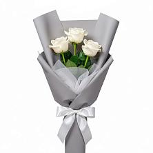 Букет 3 белые розы в Заполярном Республики Коми