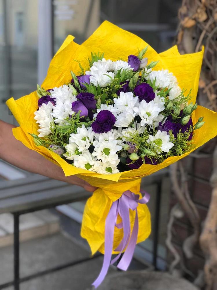 Букет цветов из: Ирисы, Хризантемы и Ромашки в Заполярном Республики Коми