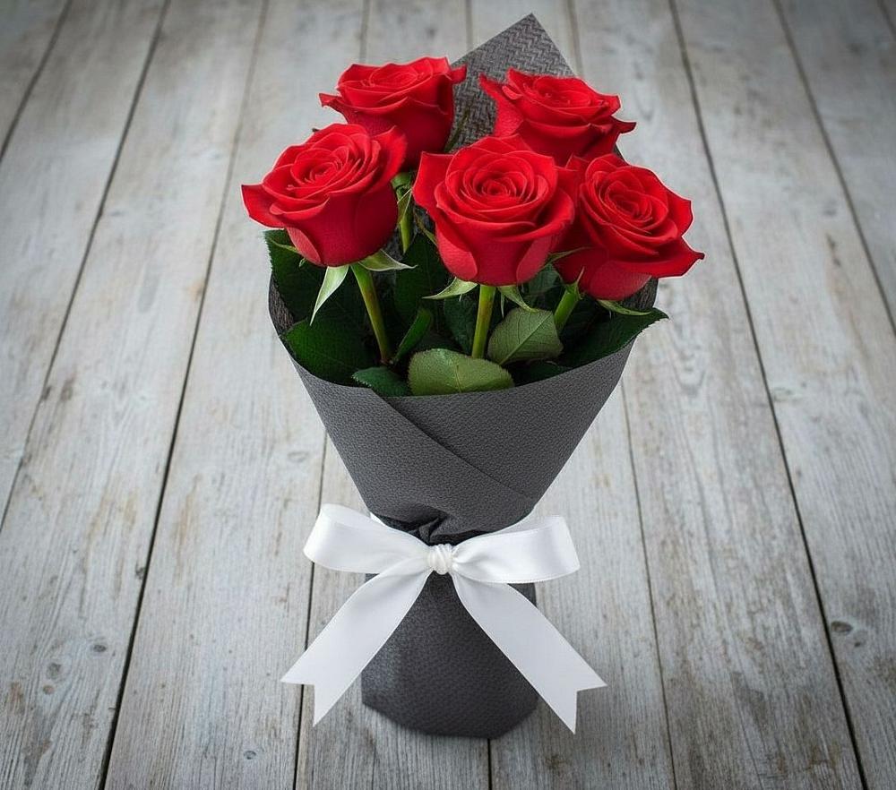 Букет 5 Красных роз Эдлесс Лав в Заполярном Республики Коми