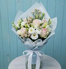 Букет цветов из:  Розы и Лизиантусы в Заполярном Республики Коми