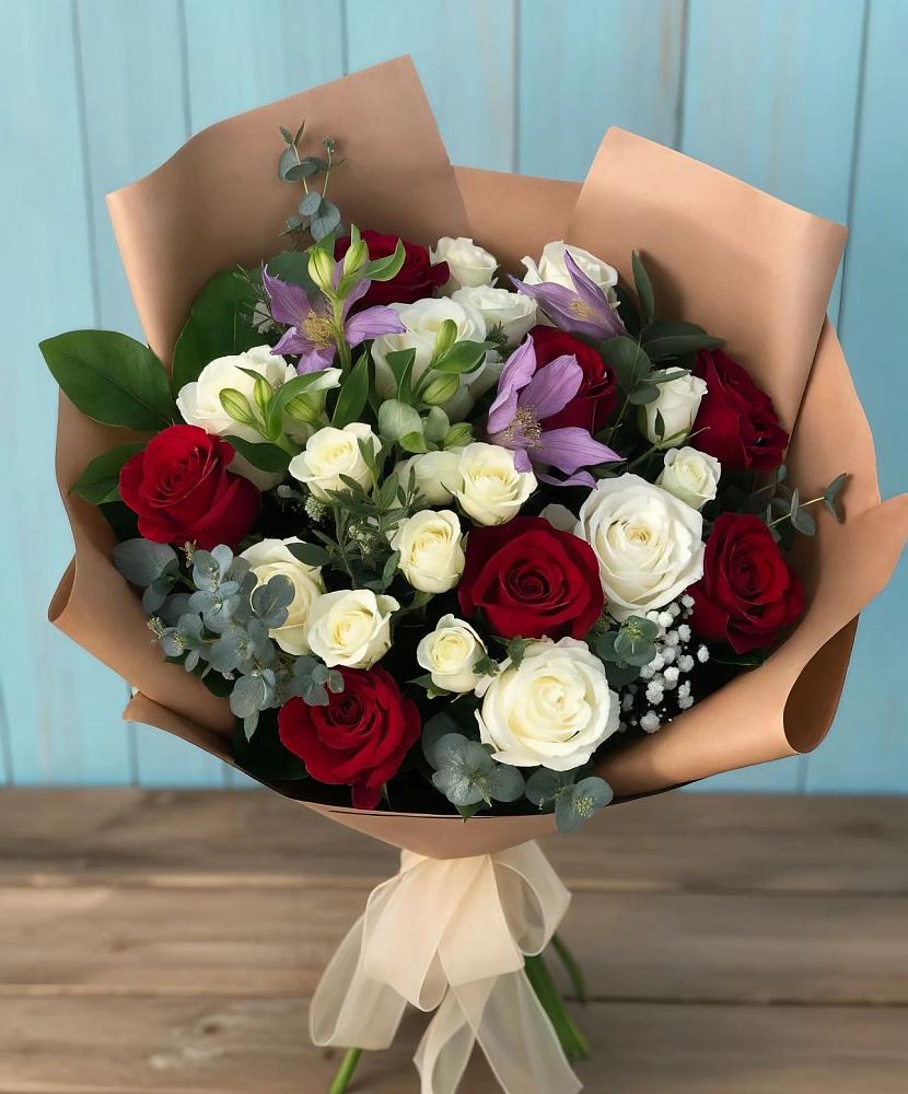 Букет цветов из: Розы и Альстромерии в Заполярном Республики Коми