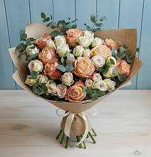 Букет цветов из:  Альстромерии и Розы в Заполярном Республики Коми