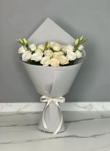 Букет цветов из:  Розы и Лизиантусы в Заполярном Республики Коми